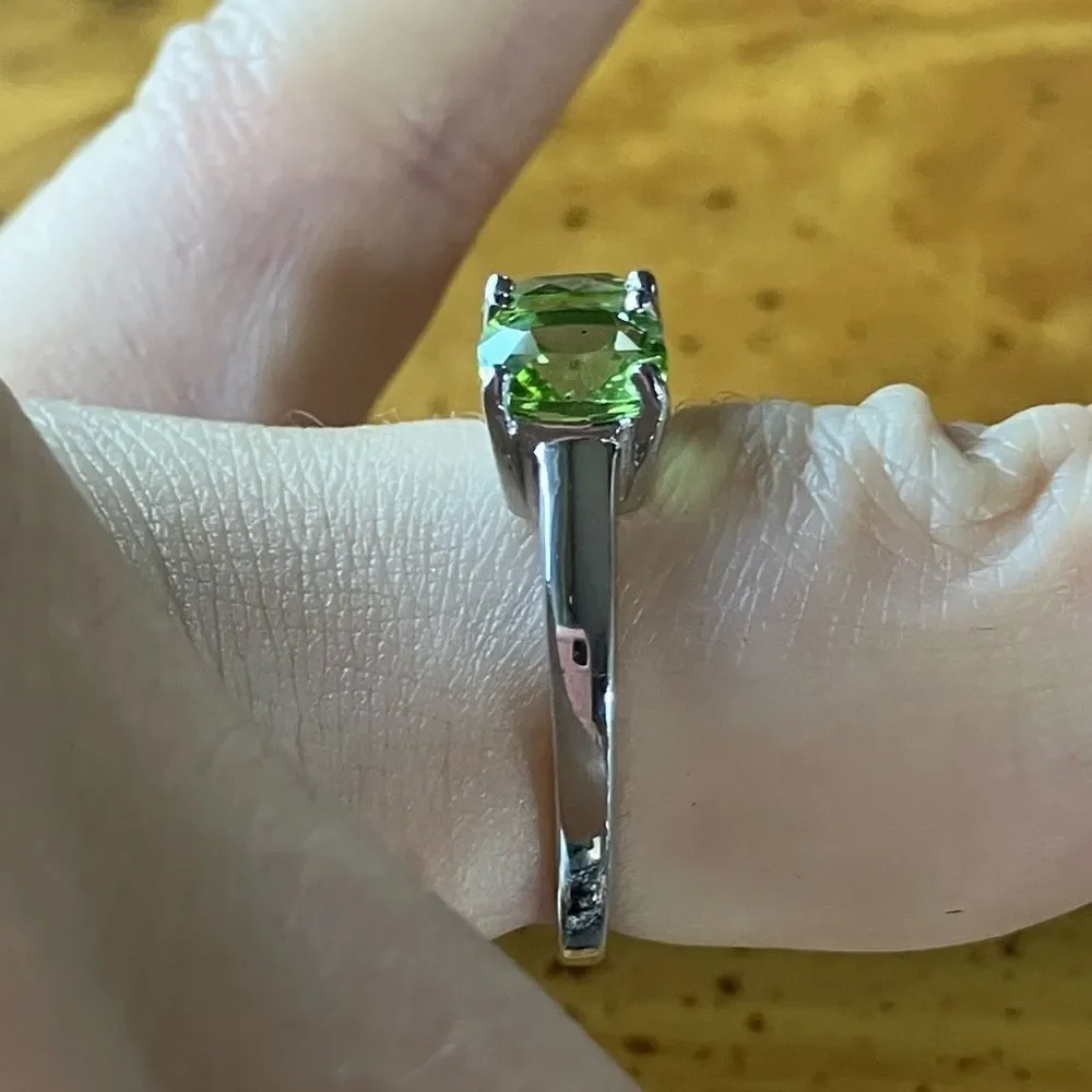 Natural Peridot Sterling Silver Ring Size 6